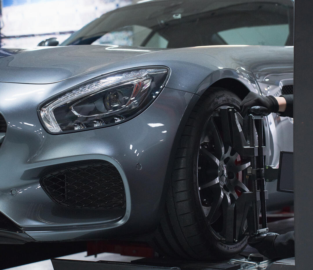 Wheel Alignment vs Wheel Balancing: Which Does Your Car Need?